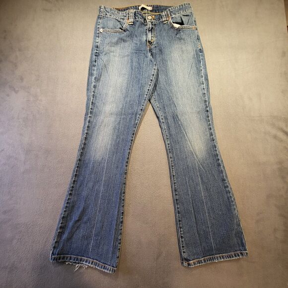 Levi's 525 Jeans Women's 6S Blue Medium Wash Boot Cut Stretch Jeans Distressed - Picture 1 of 11